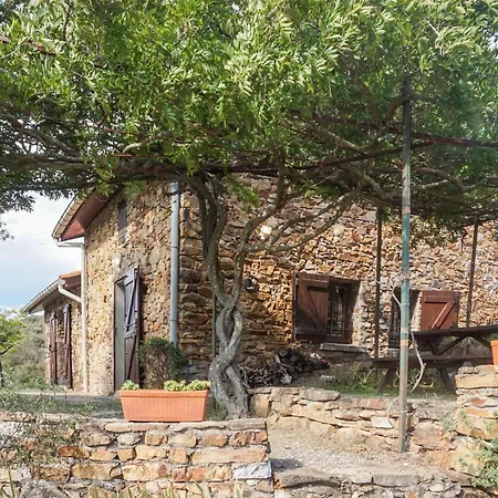 2 Bedroom Cozy Home In Roquebrun Roquebrun