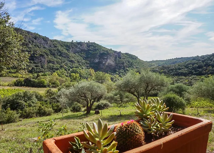 2 Bedroom Lovely In Roquebrun