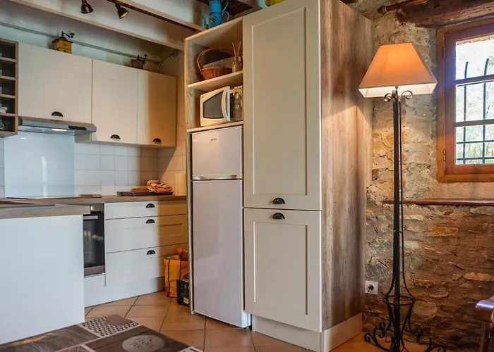 Дом отдыха 2 Bedroom Lovely In