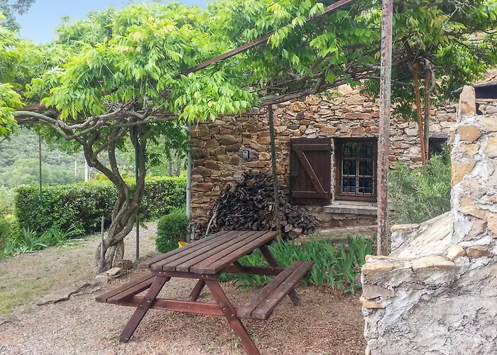 Дом отдыха 2 Bedroom Lovely In Roquebrun