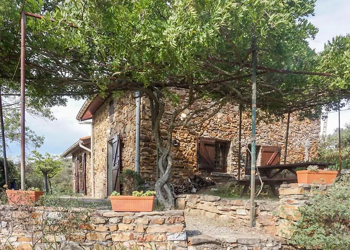 2 Bedroom Lovely In Roquebrun