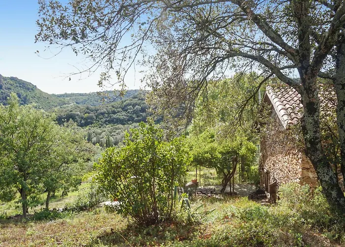 2 Bedroom Lovely In Roquebrun